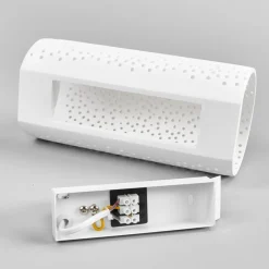 Hulmønster væglampe Jiru af hvid gips