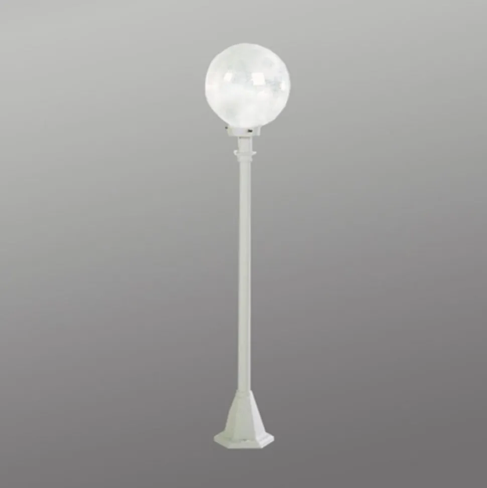 Hvid gadebelysning med blæreglas