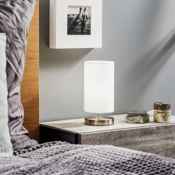 Hvid tekstil bordlampe Clarie