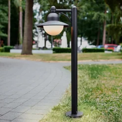 I sort - lys på Yarai-stien