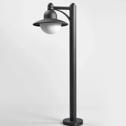 I sort - lys på Yarai-stien