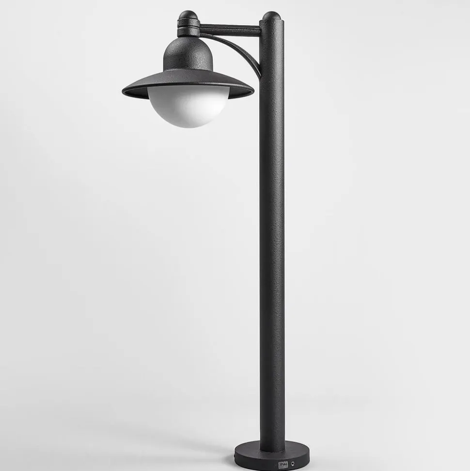 I sort - lys på Yarai-stien