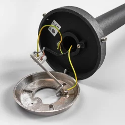 I sort - lys på Yarai-stien