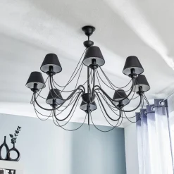 Imponerende lysekrone Bona med tekstilskærm