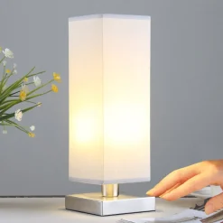 Julina - tekstil-natbordslampe i grå