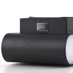 JUST LIGHT. LED-batteridrevet væglampe Ziddy sort Sensor 3.000K