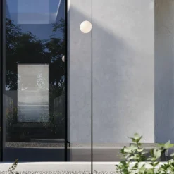 Karman lampe med jordspyd Atmosphere, sort 178 cm plast