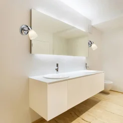 Kensington forkromet væglampe med IP44