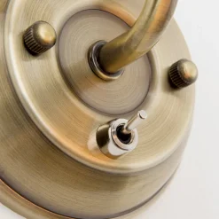 Klassisk TILDA væglampe med justerbart hoved