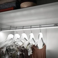 Klædeskabslampe med sensor, 100 cm