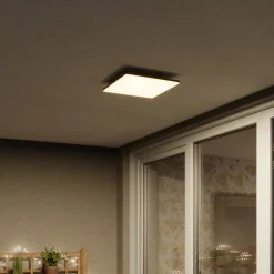 Kvadratisk LED-loftslampe Henni udendørs