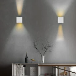 LED udendørs væglampe Talent, titanium-farvet, bredde 10 cm, sensor