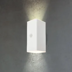 LED-akkudrevet udendørs væglampe, hvid, sensor, op/ned