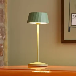 LED-bordlampe med batteri Facetta, grøn, højde 22 cm, metal, CCT