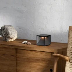 LED-bordlampe med batteri Nutalis, grafitgrå, IP54, dæmpbar