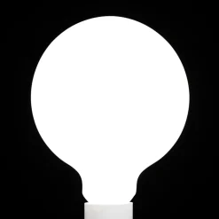LED-globepære E27 9W G125 2.700 K opal, kan dæmpes