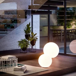 LED-gulvlampe Oh!, Ø 55 cm, E27, polykarbonat, hvid