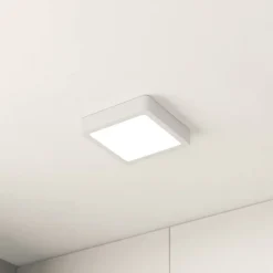 LED-loftslampe Fueva 5 IP44 3000K hvid 16x16cm