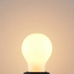 LED-pære E27 6W 2.700 K dæmpes opal 3 stk