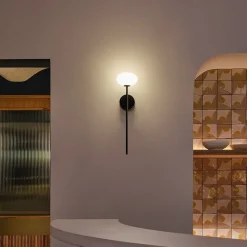 LEDS-C4 LED-væglampe til badeværelset Bloom IP44, sort, højde 45 cm