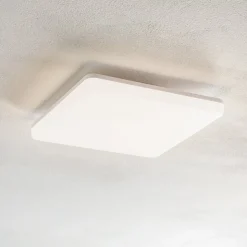 LED-sensorloftlampe Pronto, kantet, 33x33cm