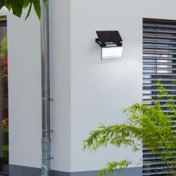 LED-solcelle udendørs vægspot Luton Sensor, sort, B 19 cm