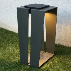 LED-solcellelampe Skaal i aluminium, 40 cm, grå