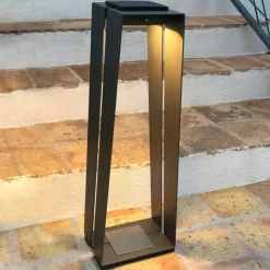 LED-solcellelampe Skaal i aluminium, 70 cm, grå