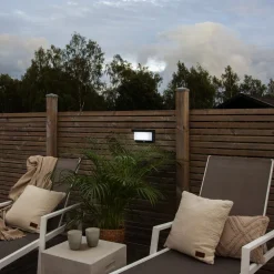 LED-solcellelampe Valla med bevægelsessensor