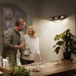 LEDVANCE LED-loftspot Pluto, stål, træ, 3-lys, sort