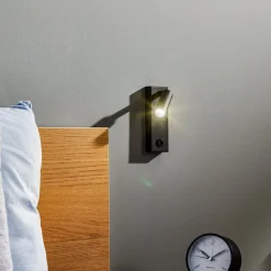 LED-væglampe Enzo kantet med afbryder, sort