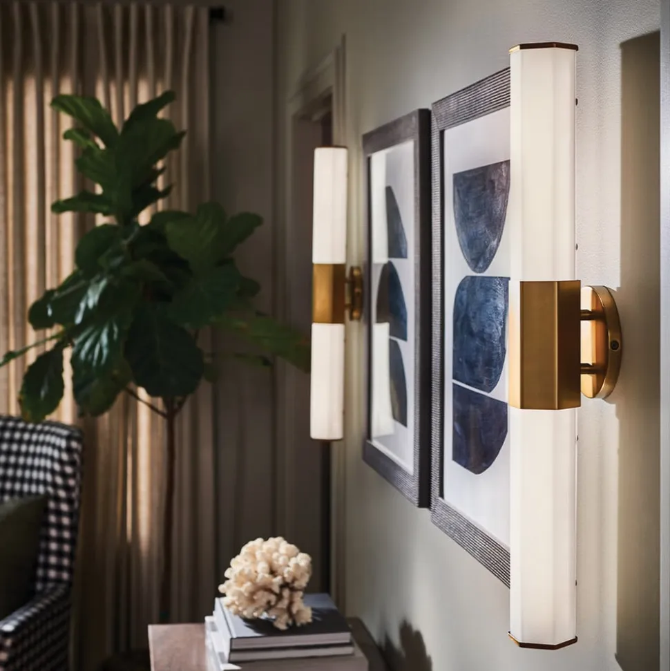 LED-væglampe til badeværelset Facet Dual, messing, 2 lyskilder, bredde 66 cm