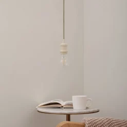 Lindby pendellampe Hattie, beige, Ø 5 cm, metal E27