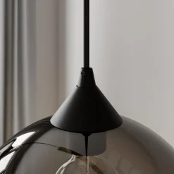 Lindby pendellampe Marla, 3 lyskilder, glas, røgfarvet grå, 102 cm