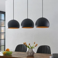 Lindby pendellampe Tarjei, 146 cm lang, sort/guld, metal