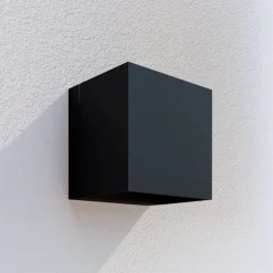 Lindby udendørs LED-væglampe Glyn, sort, metal, 12 cm, IP44
