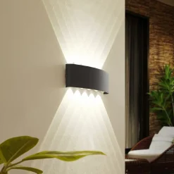 Lindby udendørs LED-væglampe Ithan, 5 lyskilder, antracit, metal