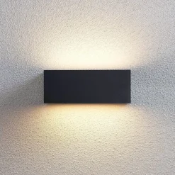 Lindby udendørs LED-væglampe Nienke, 23 cm, saltvandsresistent, IP65