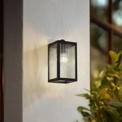 Lindby udendørs væglampe Bolgar, sort, metal, glas, 15 cm