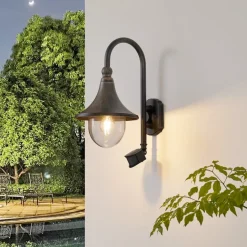 Lindby udendørs væglampe Daphne, antik sort, sensor, E27