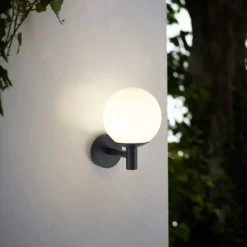 Lindby udendørs væglampe Dangan, hvid, glas, Ø 20 cm, IP44