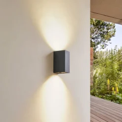 Lindby udendørs væglampe Fijona, mørkegrøn, aluminium, højde 15 cm