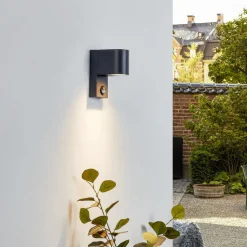 Lindby udendørs væglampe Gelso, aluminium, 15 cm, GU10, sensor