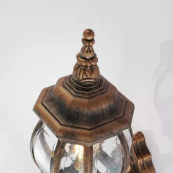 Lindby udendørs væglampe Nadesha, højde 47 cm, børstet guld