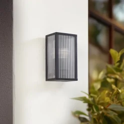 Lindby udendørs væglampe Peldar, 26 cm, riflet, IP44, E27