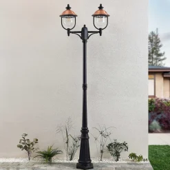 Lindby udendørslampe Clint, 225 cm, 2 lyskilder, saltvandsresistent, E27