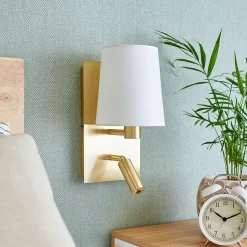 Lindby væglampe Aiden, hvid, messing, LED-læselampe