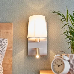 Lindby væglampe Aiden, hvid, nikkel, LED-læselampe