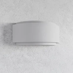 Lindby væglampe Cassian, gips, 32 cm, hvid, halvcirkelformet