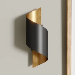 Lindby væglampe Desirio, sort/guld, 24 cm, metal